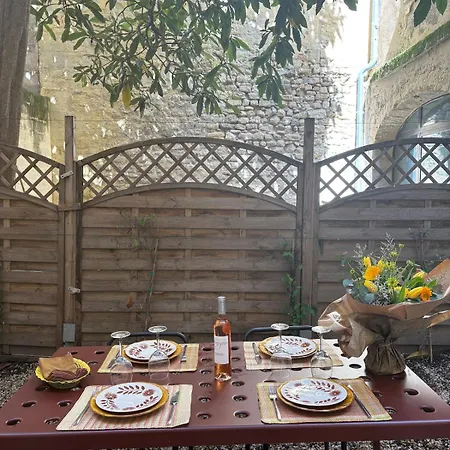 Apartment Le Barreme Centre Arles
